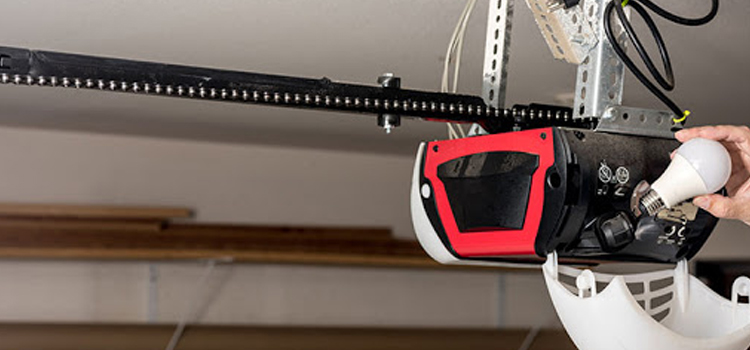automatic garage door opener repair in Casselberry